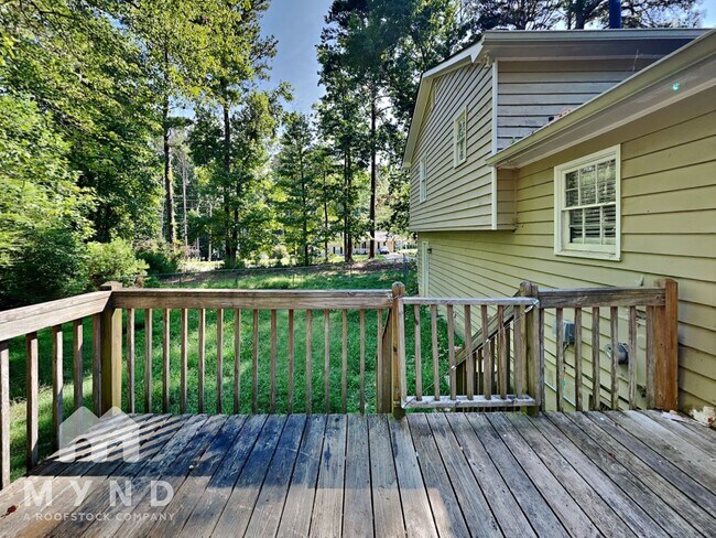 Building Photo - 2475 Suncrest Ct