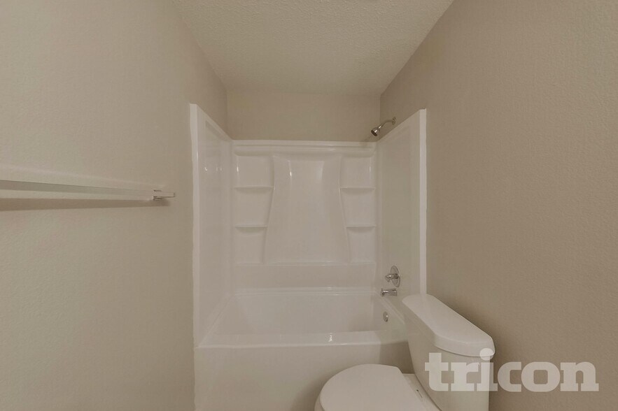 Building Photo - 1417 Atkins St