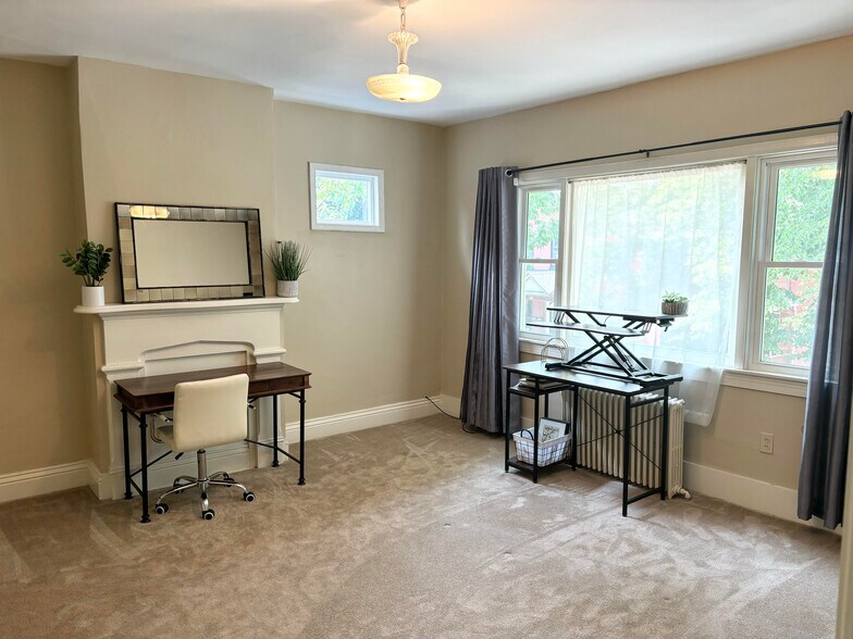 Upstairs Guest Bedroom 1 - 61 Park St