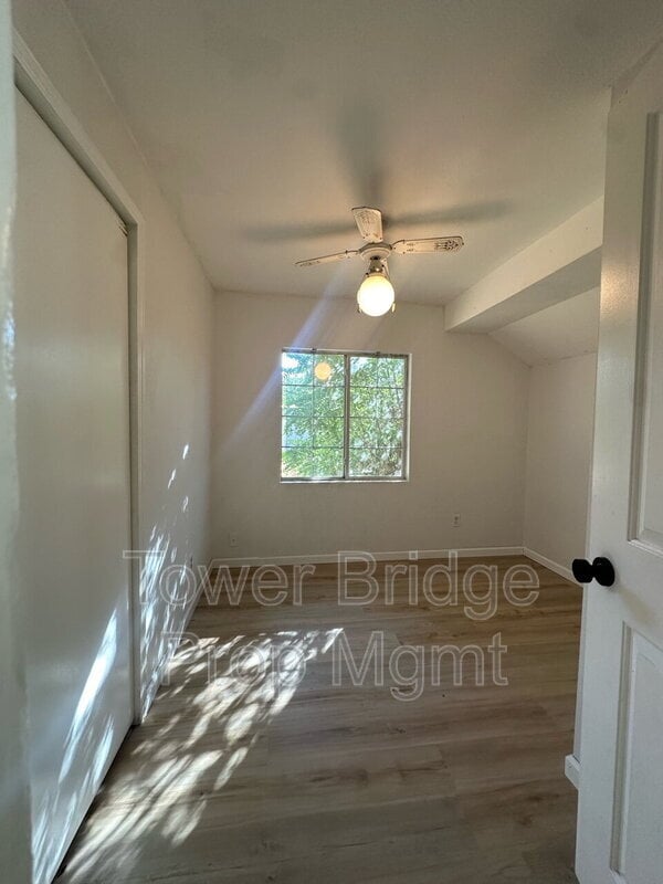 Building Photo - 1313 Lochbrae Rd
