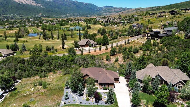 Building Photo - 3573 N Elkview Dr