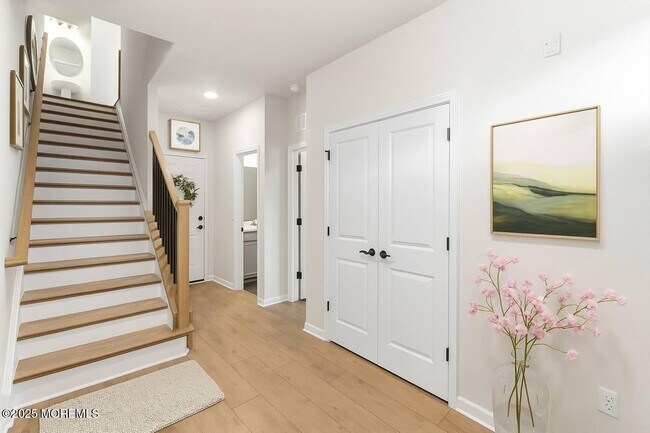 Building Photo - 4 Barton Ave