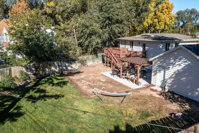 Building Photo - 1236 Greenfield Cir