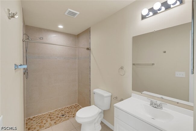 Building Photo - 4623 SW 7th Pl