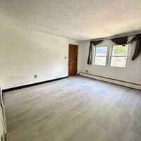 Building Photo - 153 Commercial St