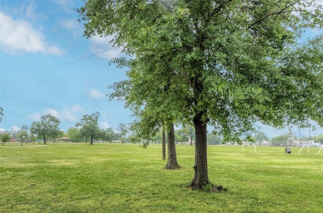 Building Photo - 1722 Redwing Bluff Dr