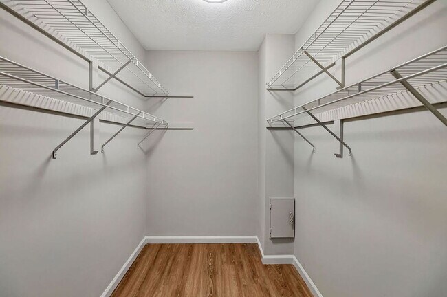 Building Photo - 4302 Batavia Meadows Dr