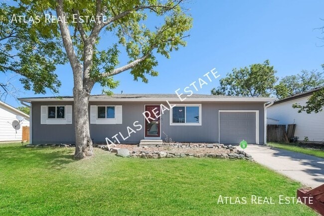 Building Photo - Cozy 3 Bed 1 Bath Home in Central Aurora!!...