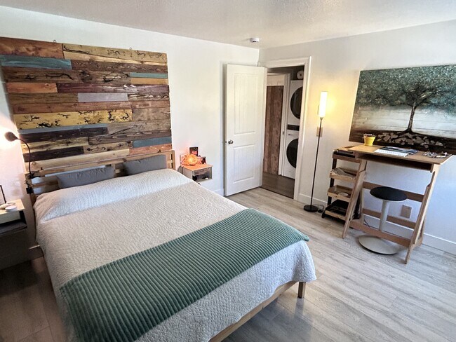 Building Photo - 12750 SE 110th Ct