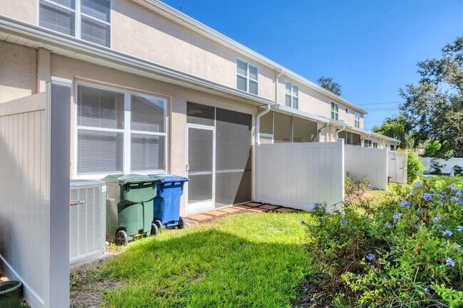 Building Photo - 4104 Crabtree Ave