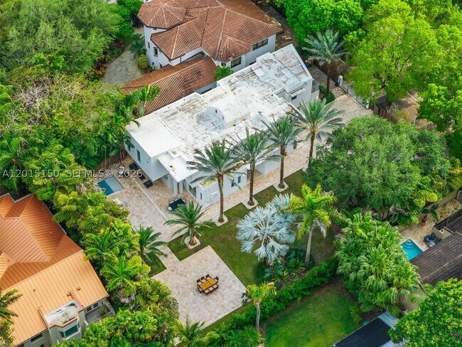 Building Photo - 3917 S Le Jeune Rd