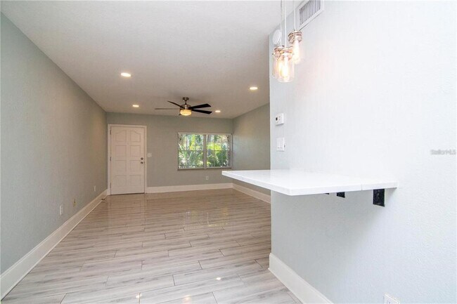 Building Photo - 208 Danube Ave