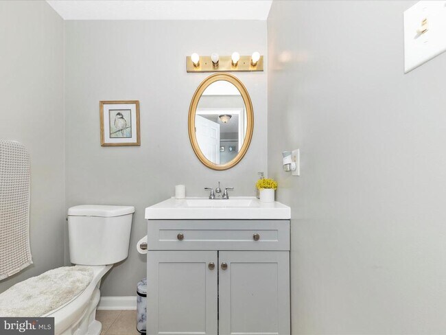 Building Photo - 12461 Quail Woods Dr