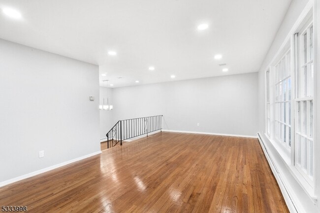 Building Photo - 25 Sandalwood Dr