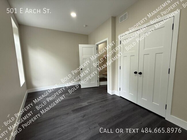 Building Photo - 501 E Arch St