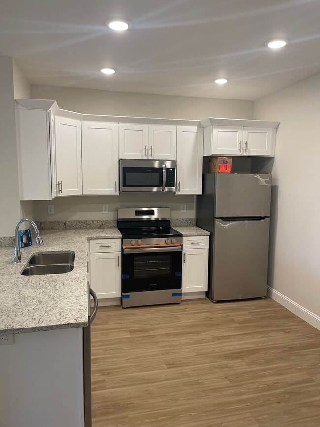 Building Photo - 155 Megan Ct