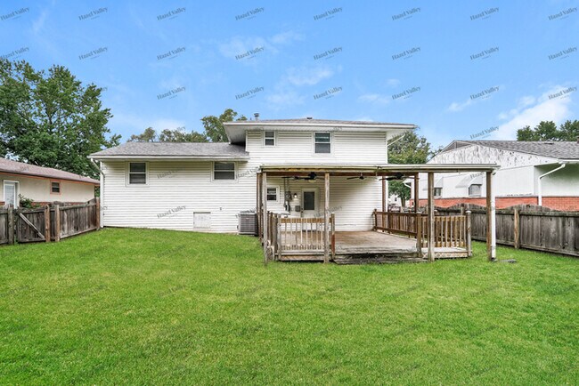 Building Photo - 1487 Thurell Rd