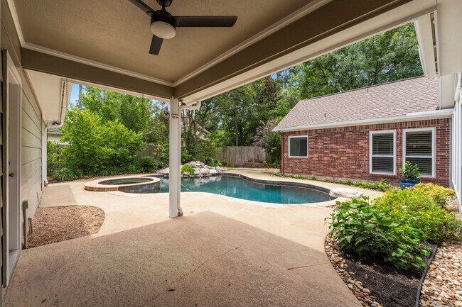 Building Photo - 165 W Shadowpoint Cir