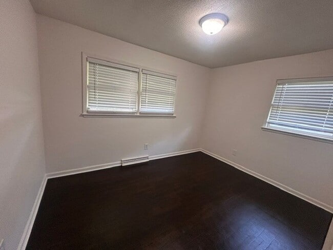 Building Photo - 1309 Ardmore Dr
