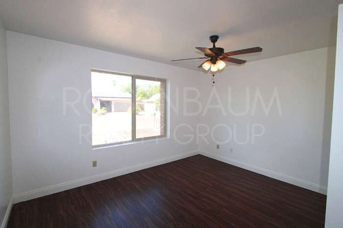 Building Photo - 621 W Los Lagos Vista Ave