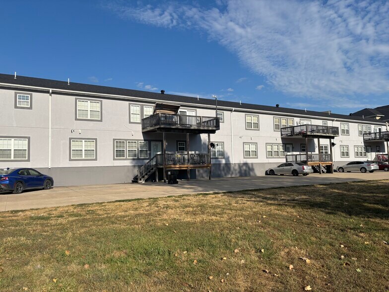 Building Photo - 1507 Fox Run Dr