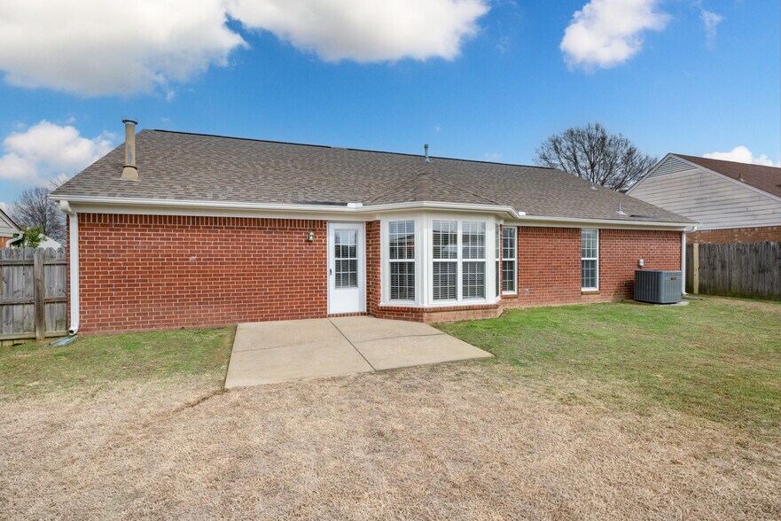 Building Photo - 8131 Mary Payton Dr