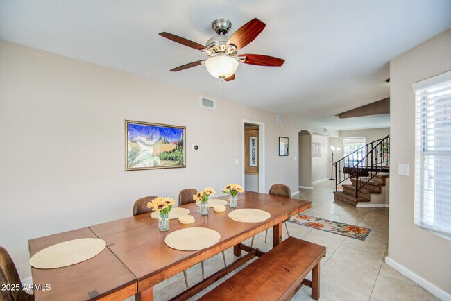 Building Photo - 6832 W Morrow Dr