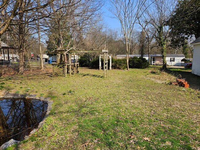 Building Photo - 508 Division