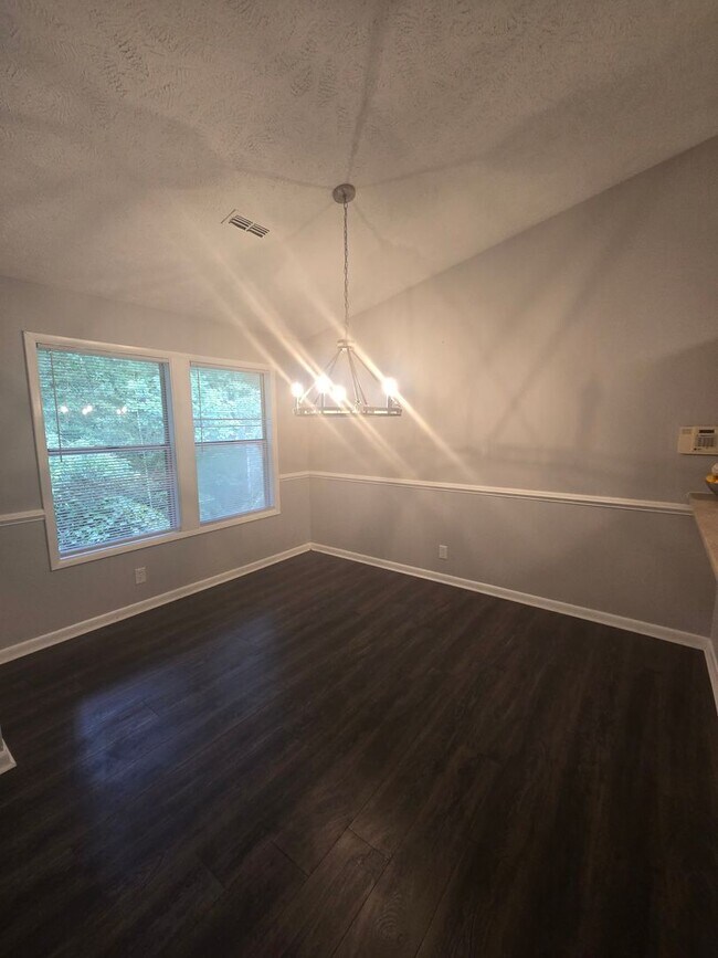 Building Photo - 6764 Willowbrook Dr