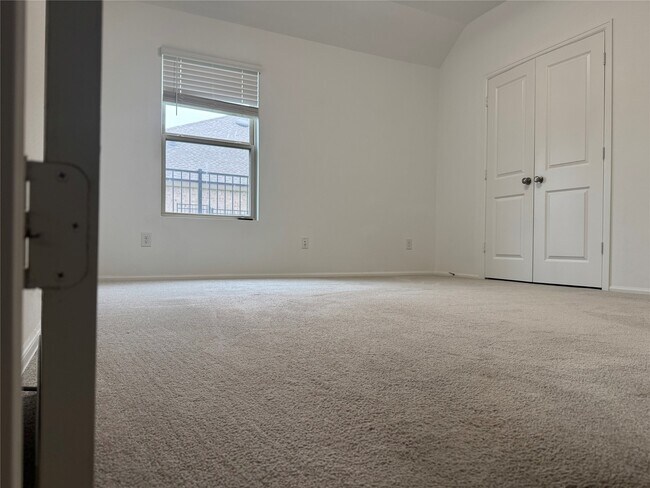 Building Photo - 2944 Cordova Hl Dr
