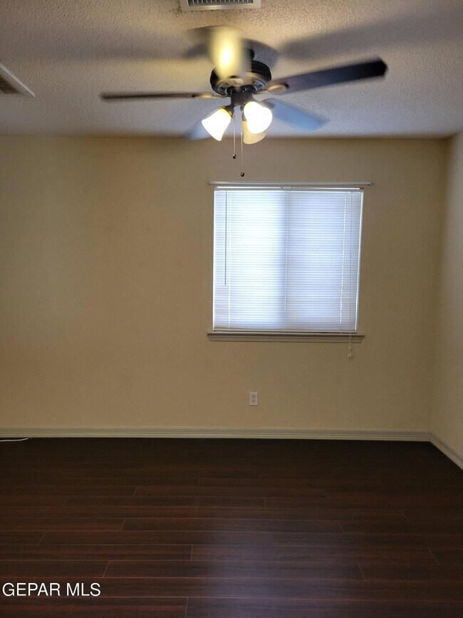 Building Photo - 14267 Pacific Point Dr