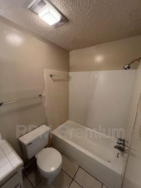 Building Photo - 5170 Weston