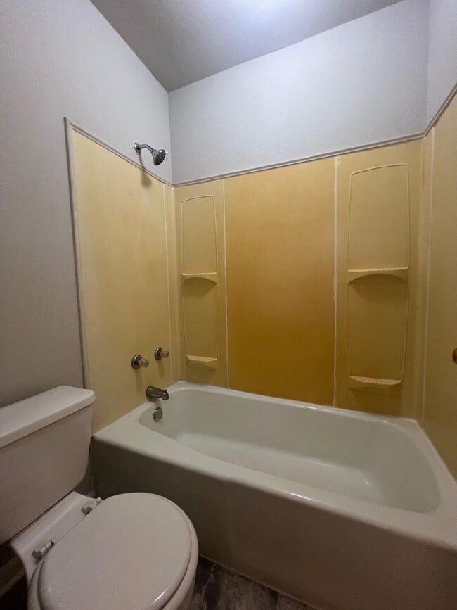 Building Photo - 6517 Dunn Dr