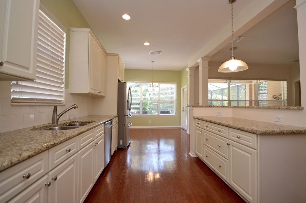 Building Photo - 610 Victoria Hills Dr