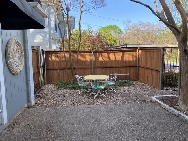 Building Photo - 6103 Bullard Dr