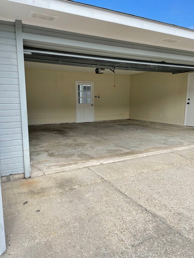 2 car garage - 12447 Coursey Blvd