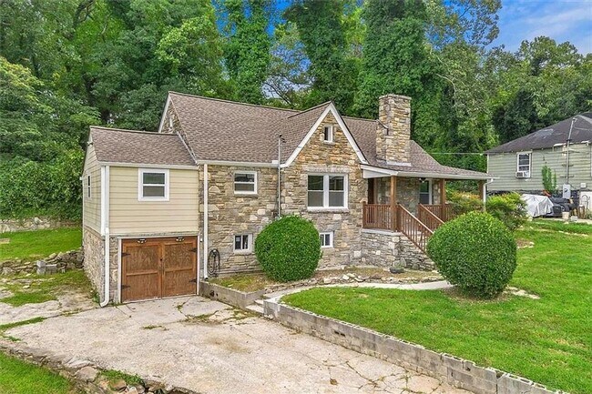 Building Photo - Charming 3BR House in Atlanta