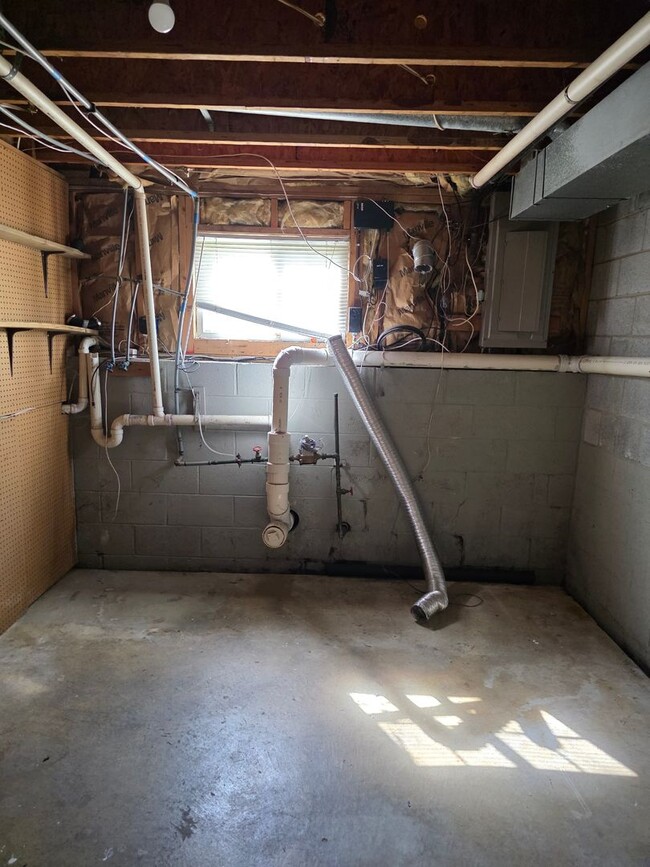 Building Photo - Townhouse in Newark/Bear Area