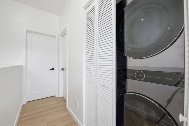 Building Photo - Brand new!