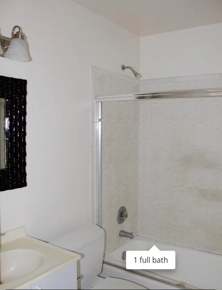 Bathroom - 2408 Florencita Ave