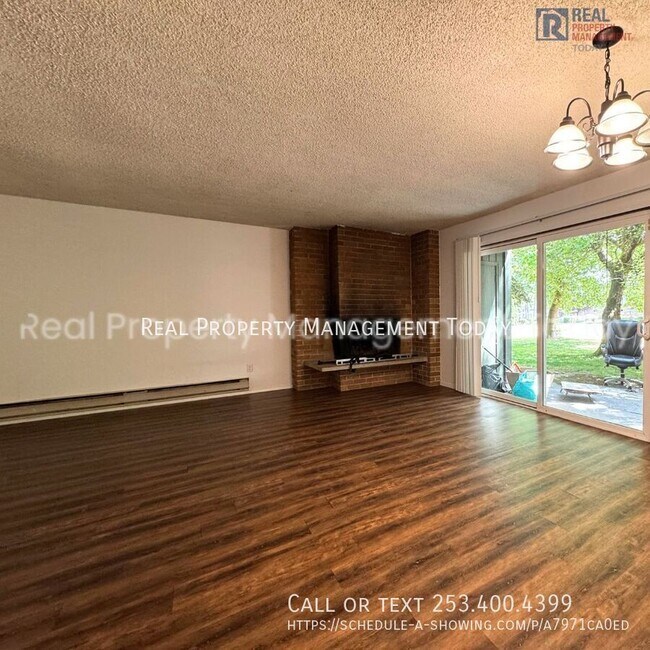 Building Photo - 4417 76th Ave W