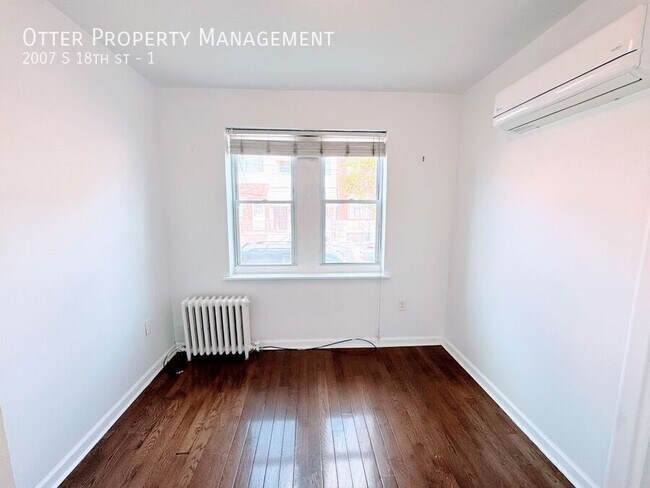 Building Photo - 2007 S 18th St