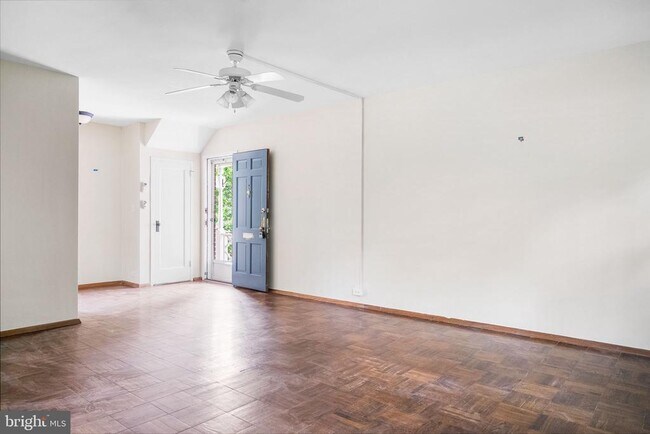 Building Photo - 1535 Mt Eagle Pl