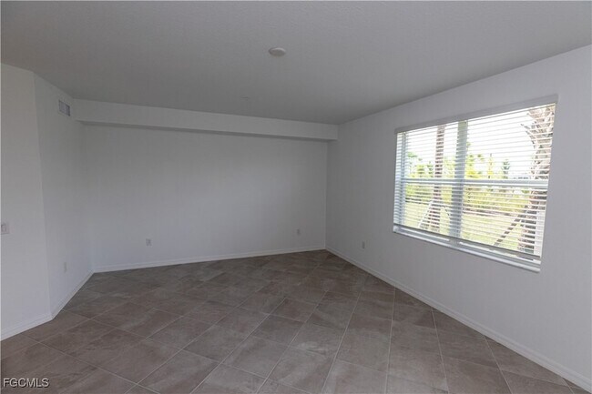 Building Photo - 16524 Kingwood Ln