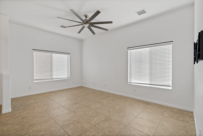 Building Photo - 5427 Cedar Springs Dr