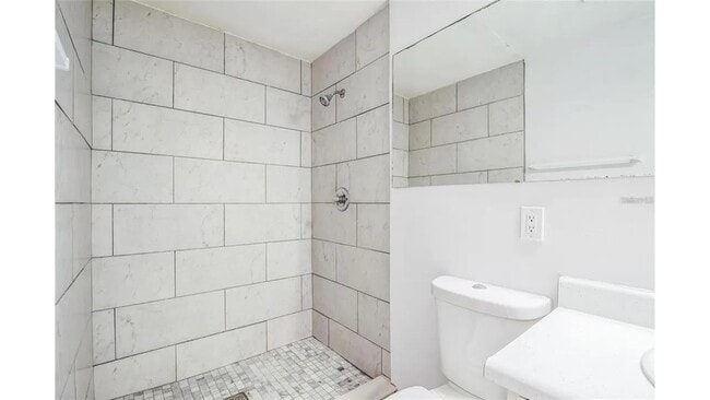 Building Photo - 1305 Estridge Dr