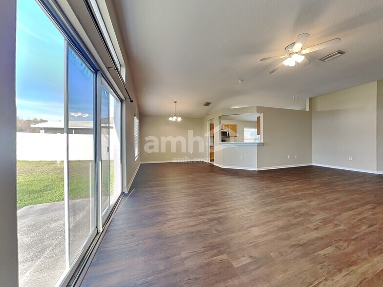 Building Photo - 5801 War Admiral Dr