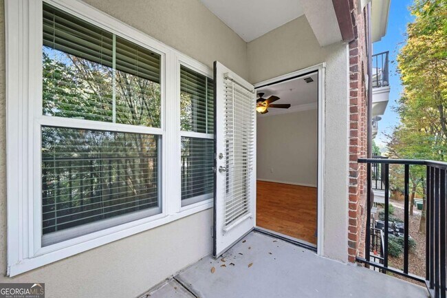 Building Photo - 1850 Cotillion Dr