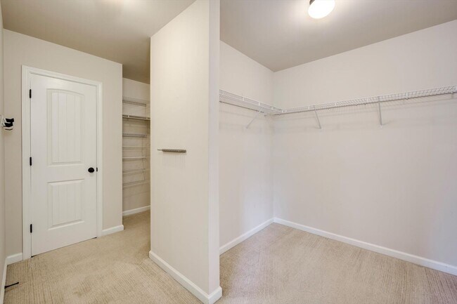 Building Photo - 542 Oconee Cir