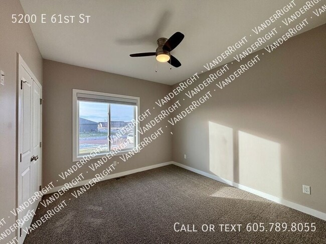 Building Photo - 5200 E 61st St